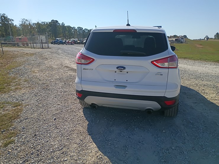2016-ford-escape-image-9