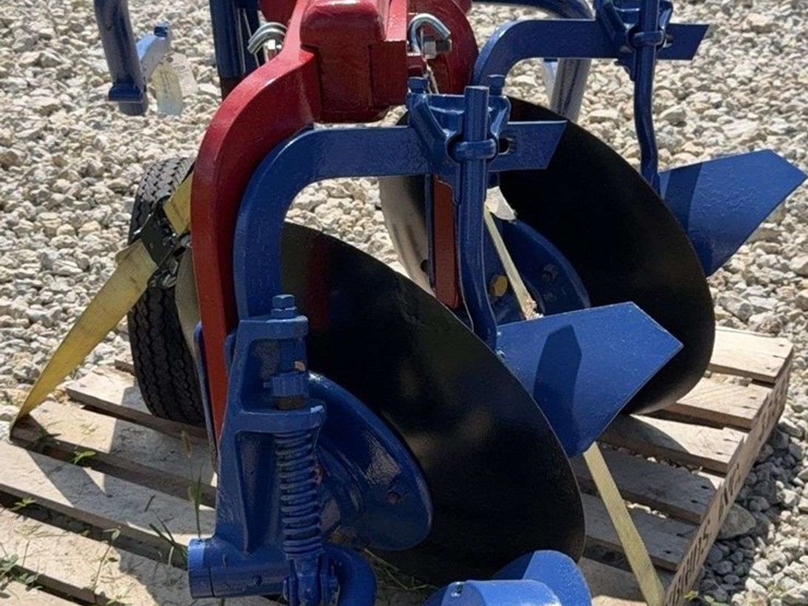 2-bottom-fast-hitch-disc-plow-image-4