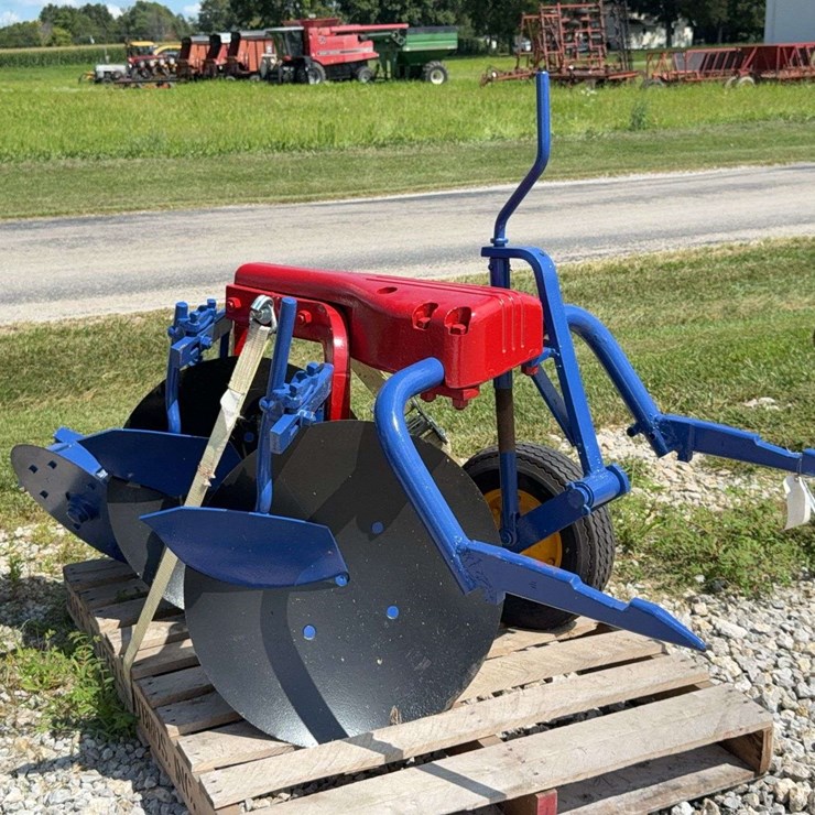 2 Bottom Fast Hitch Disc Plow