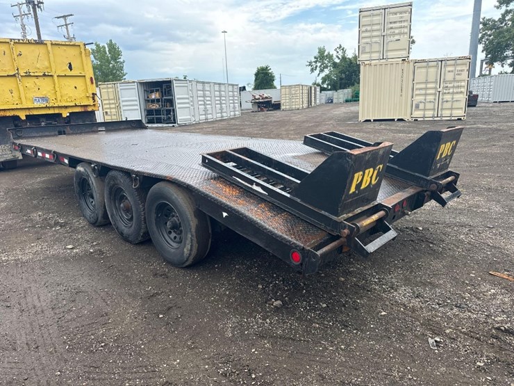 steel-deck-16+4-ft-x-8ft-tri-axle-equipment-trailer-image-4
