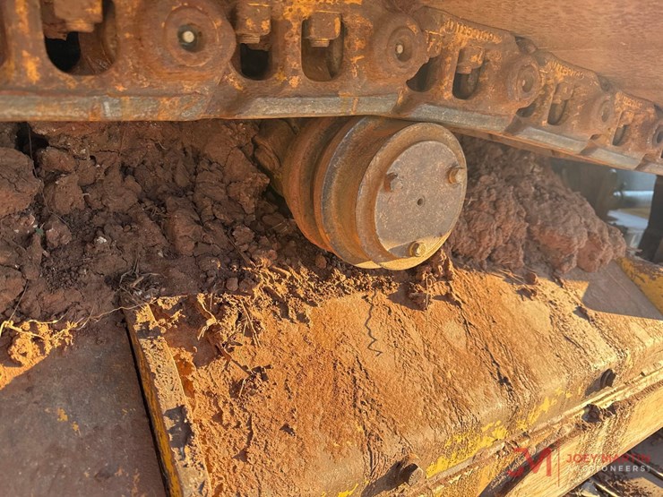 2019-deere-650k-lgp-image-13