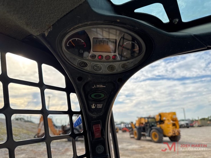2021-bobcat-s590-image-17