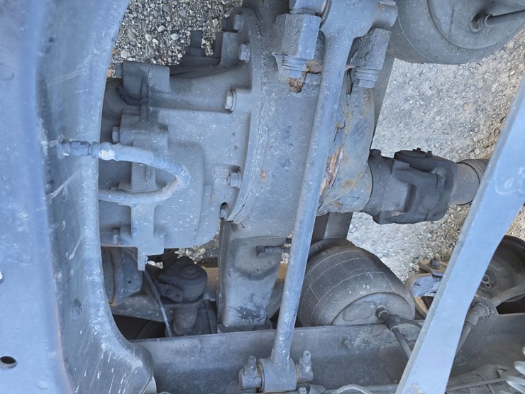 2015-peterbilt-579-image-99