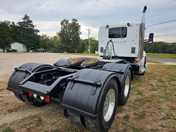 kenworth-t680-image-14