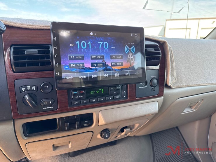 2007-ford-f-250-lariat-pickup-truck-image-18