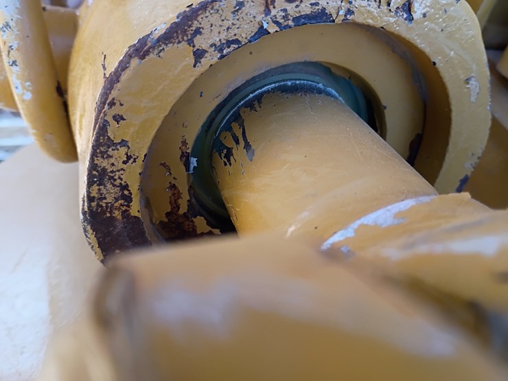 2002-caterpillar-953c-image-125