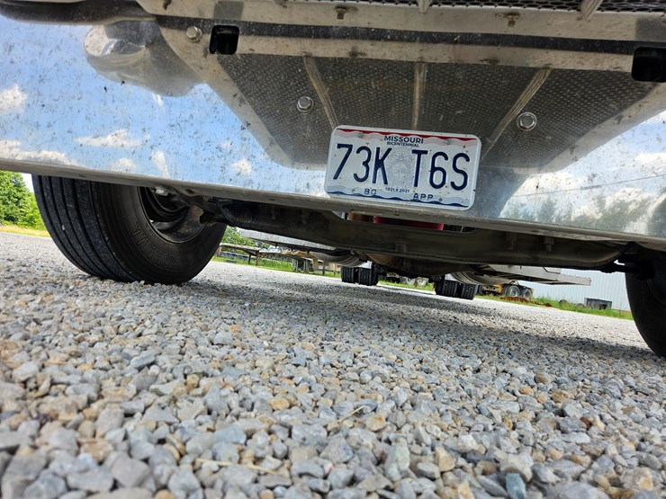 2010-peterbilt-389-image-108