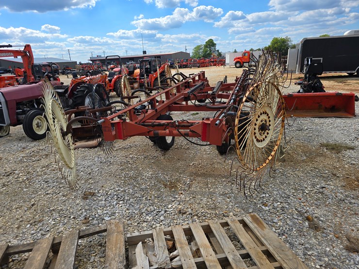 2000-h-&-s-bf16-image-14