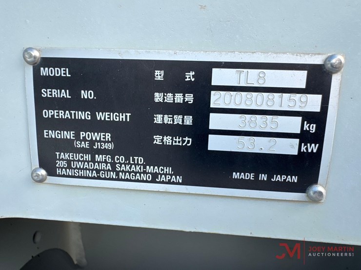 2019-takeuchi-tl8-image-11
