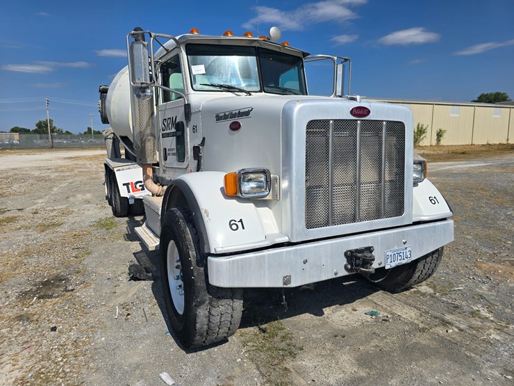 2014-peterbilt-365-image-49