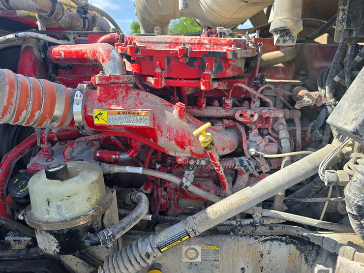 2014-peterbilt-365-image-57