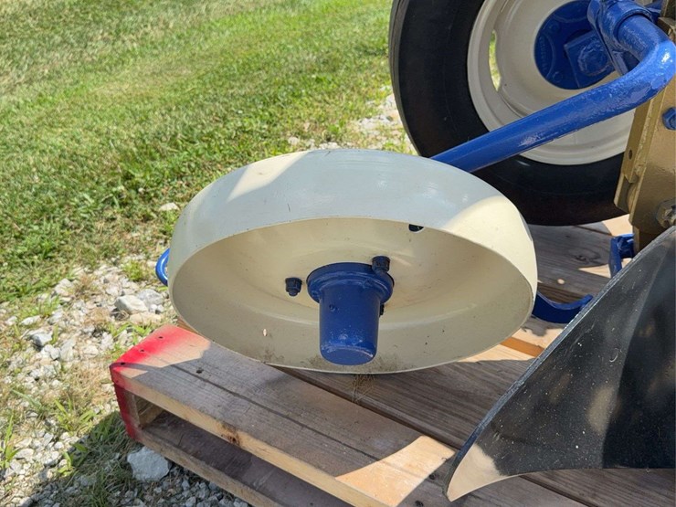2-bottom-2-way-plow-image-27