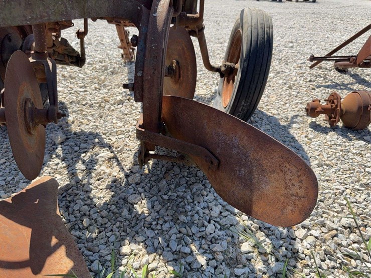 3-bottom-trip-plow-image-19