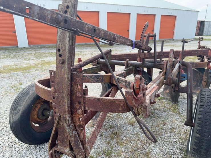 four-bottom-plow-image-11