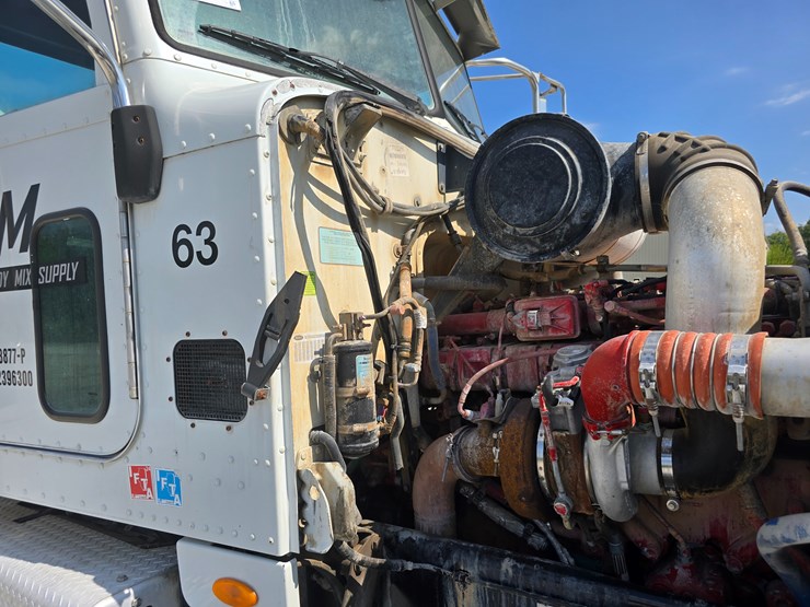 2014-peterbilt-365-image-73