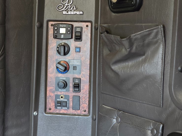 1999-international-9400-image-92