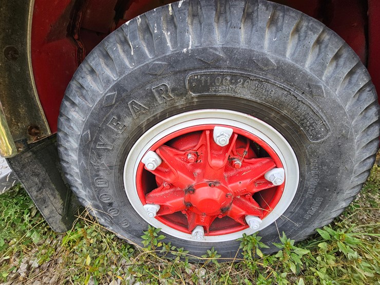 1983-ford-c800-image-80