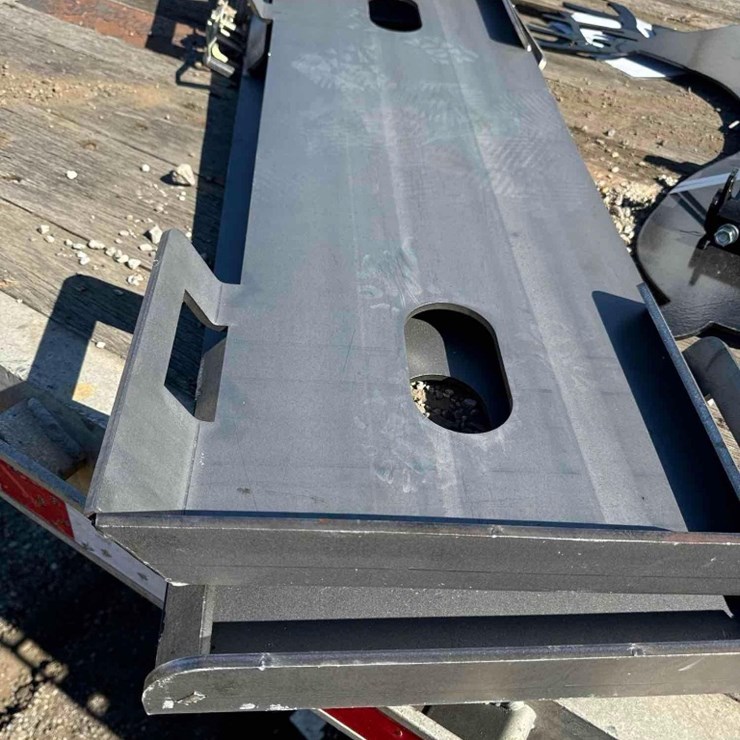 New SKLP Skidloader Weldable Mount Plate
