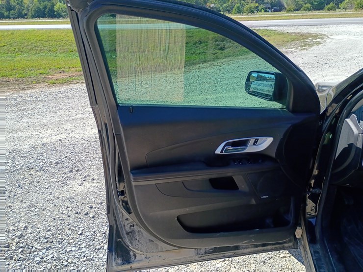 2012-chevrolet-equinox-image-23