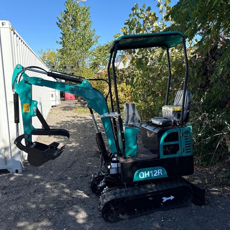 New CFG Industrial Co Mini Excavator Model QH12R