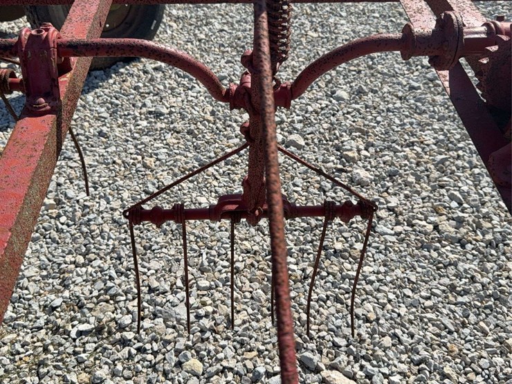 international-hay-tedder-image-21