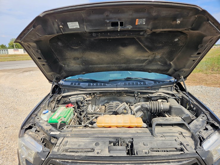 2016-ford-f150-image-24