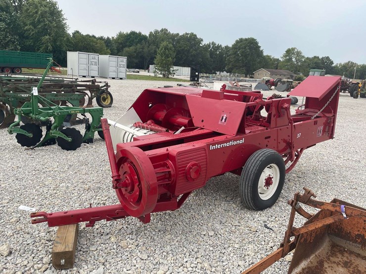 international-baler-image-5