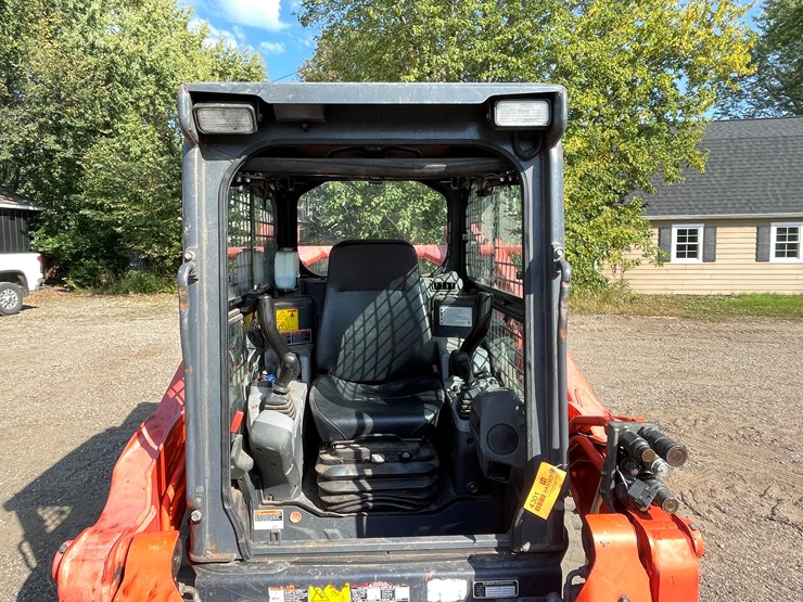 kubota-svl90-2-image-52