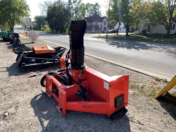 #4308-•-land-pride-84"-skid-steer-mount-snow-blower-image-6