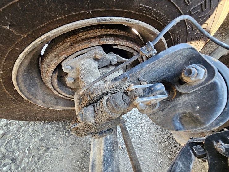 2016-freightliner-cascadia-125-image-51