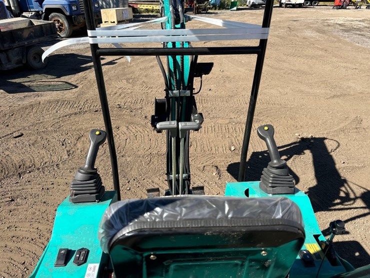 new-cfg-industrial-co-mini-excavator-model-h15r-image-7
