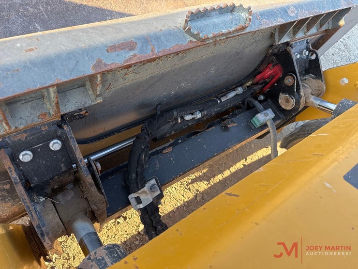 2017-caterpillar-289d-image-6