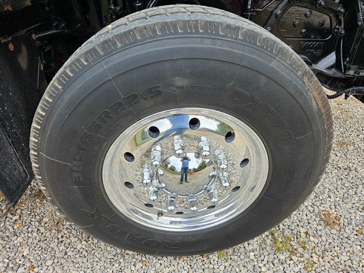 2015-kenworth-t800-image-122