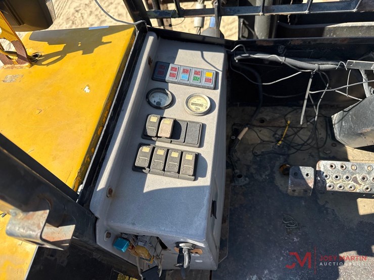 jcb-930-image-17