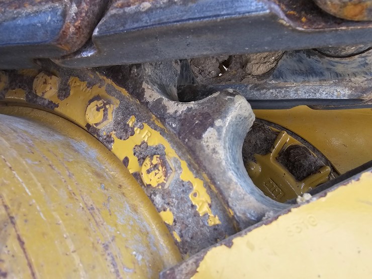 2023-caterpillar-953-image-87