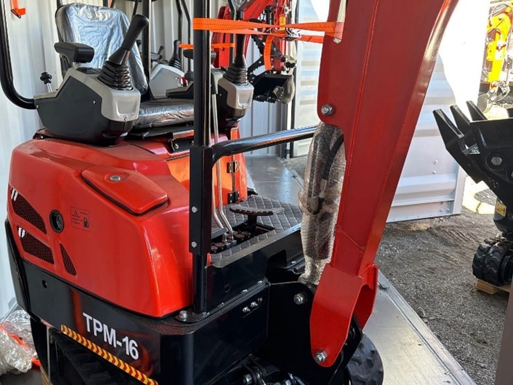 new-tpm-industrial-co-mini-excavator-model-tpm-16-image-6