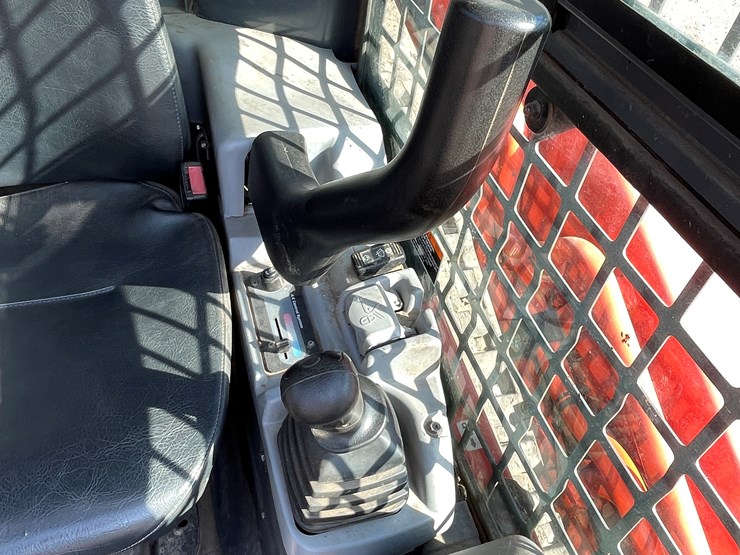 kubota-svl90-2-image-55