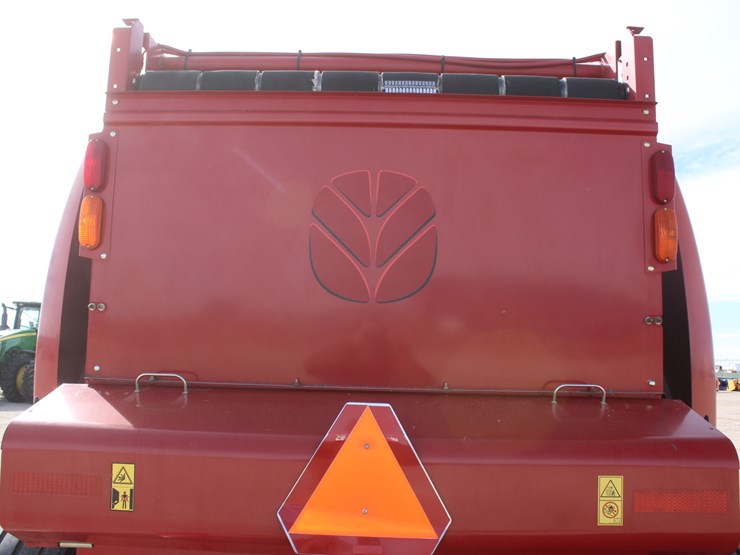 2015-new-holland-roll-belt-560-image-45