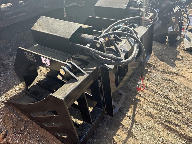 new-giyi-co-hydraulic-skidloader-hollow-bottom-grapple-bucket-model-gy-hwg72-image-3