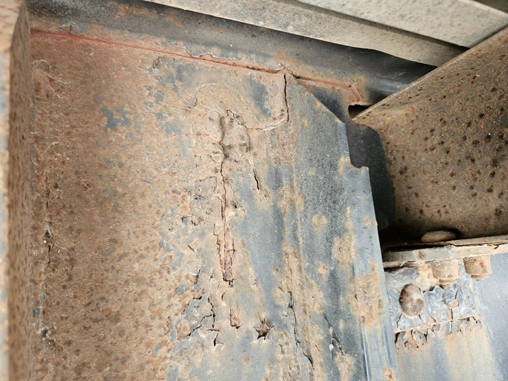 2011-great-dane-flatbed-image-39