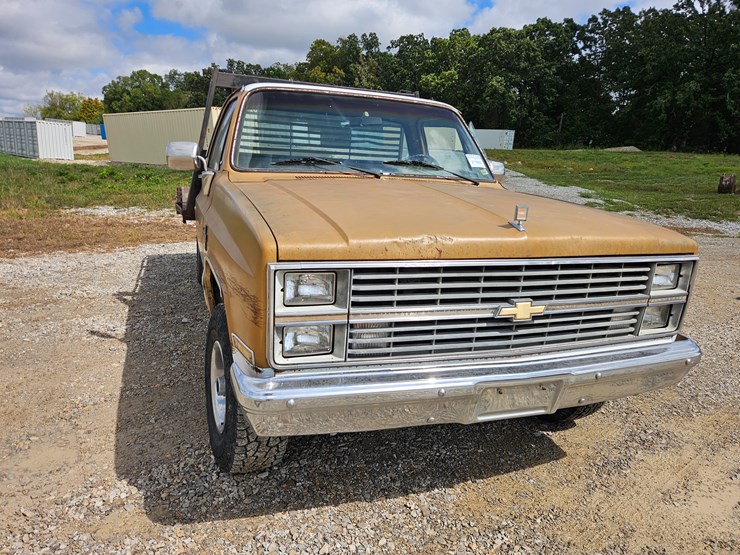 1984-chevrolet-k10-image-23