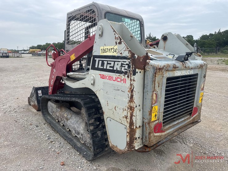 2017-takeuchi-tl12r2-image-4