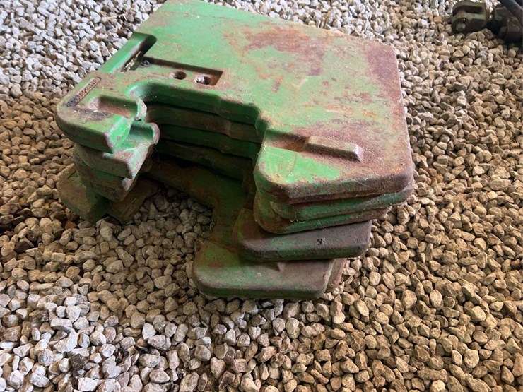 (6)-john-deere-suitcase-weights-image-3