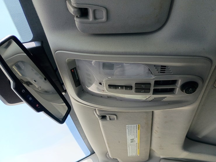 2012-chevrolet-equinox-image-40