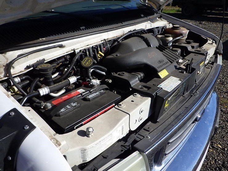 2003-ford-e350-image-26