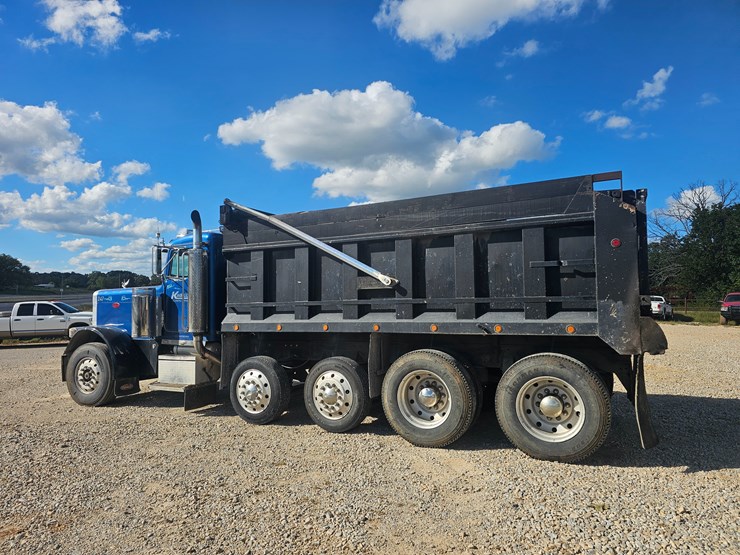 1989-peterbilt-379-image-11