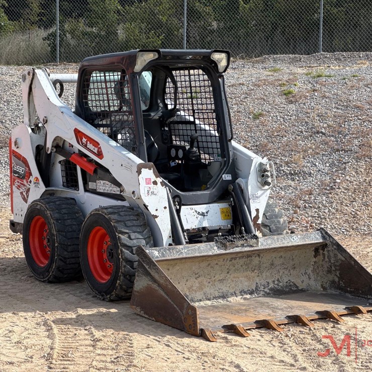 2021 BOBCAT S590