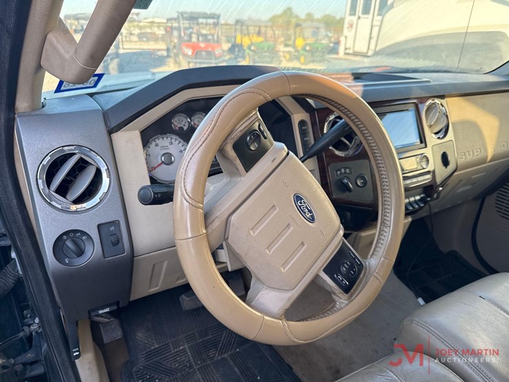 2009-ford-f350-image-22