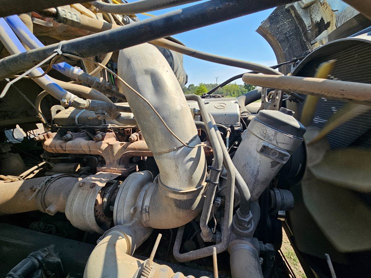 2006-sterling-l9500-image-71