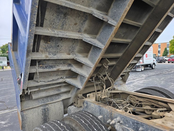 2016-kenworth-t370-image-82